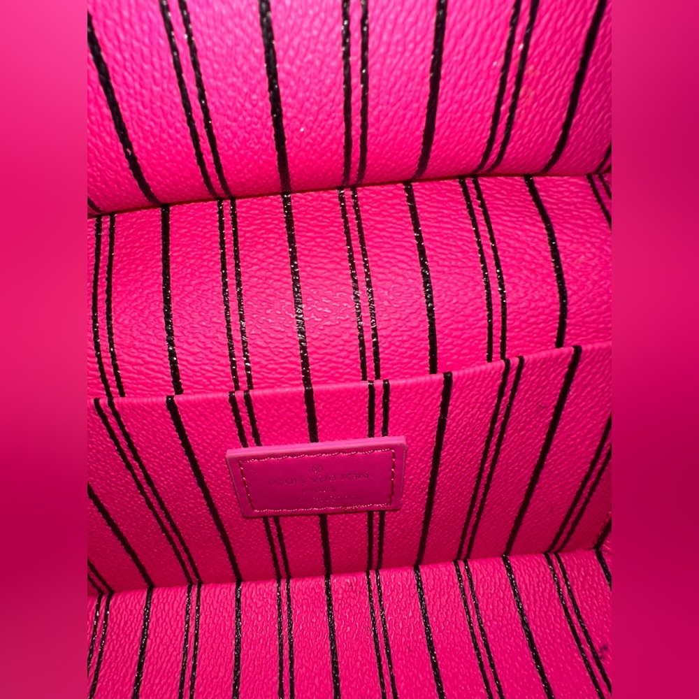 SLIGHTLY USED-Louis Vuitton Mini Vanity Case With Pink Colored Leather Handle - Picture 4 of 6
